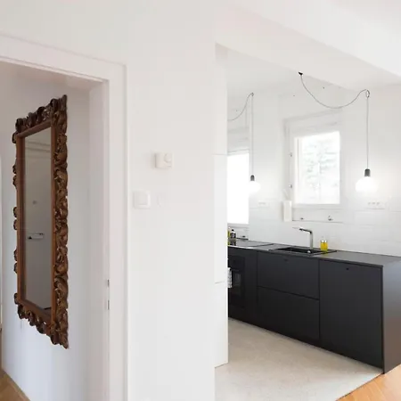 Levstikova Two-bedroom * 卢布尔雅那