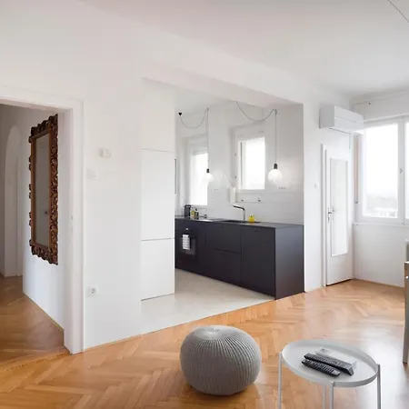Apartman Levstikova Two-bedroom
